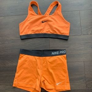 Nike pro set